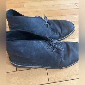 GC 7/10 Clark’s Men's Desert Chukka Boots - Dark Navy in SZ 9!!